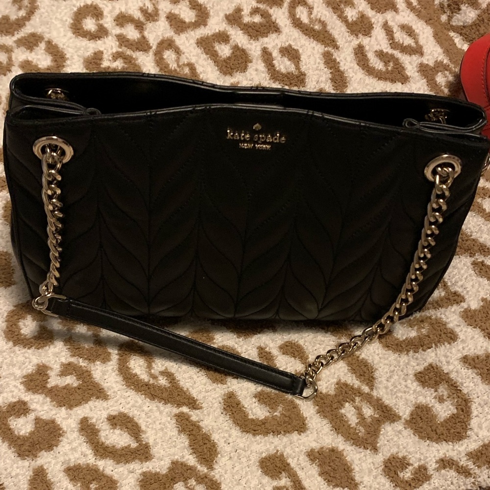 Quilted black leather Kate spade bag, can be used as a shoulder bag or crossbody